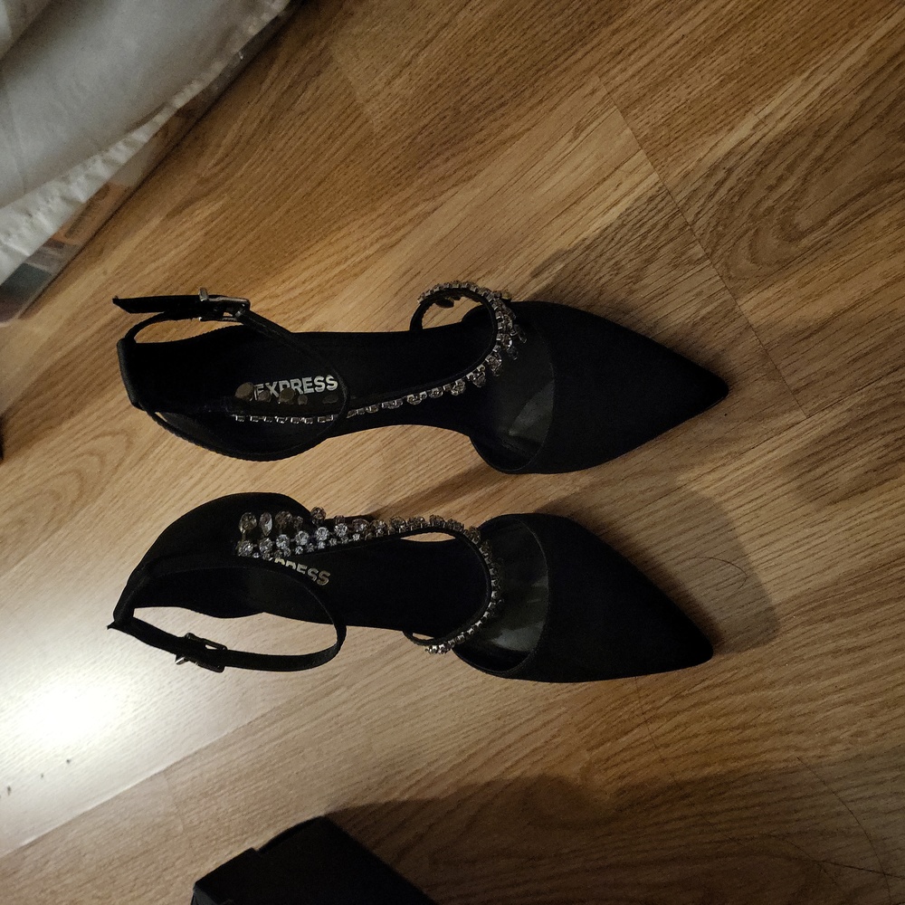 express black strappy pointy toe heels size 7